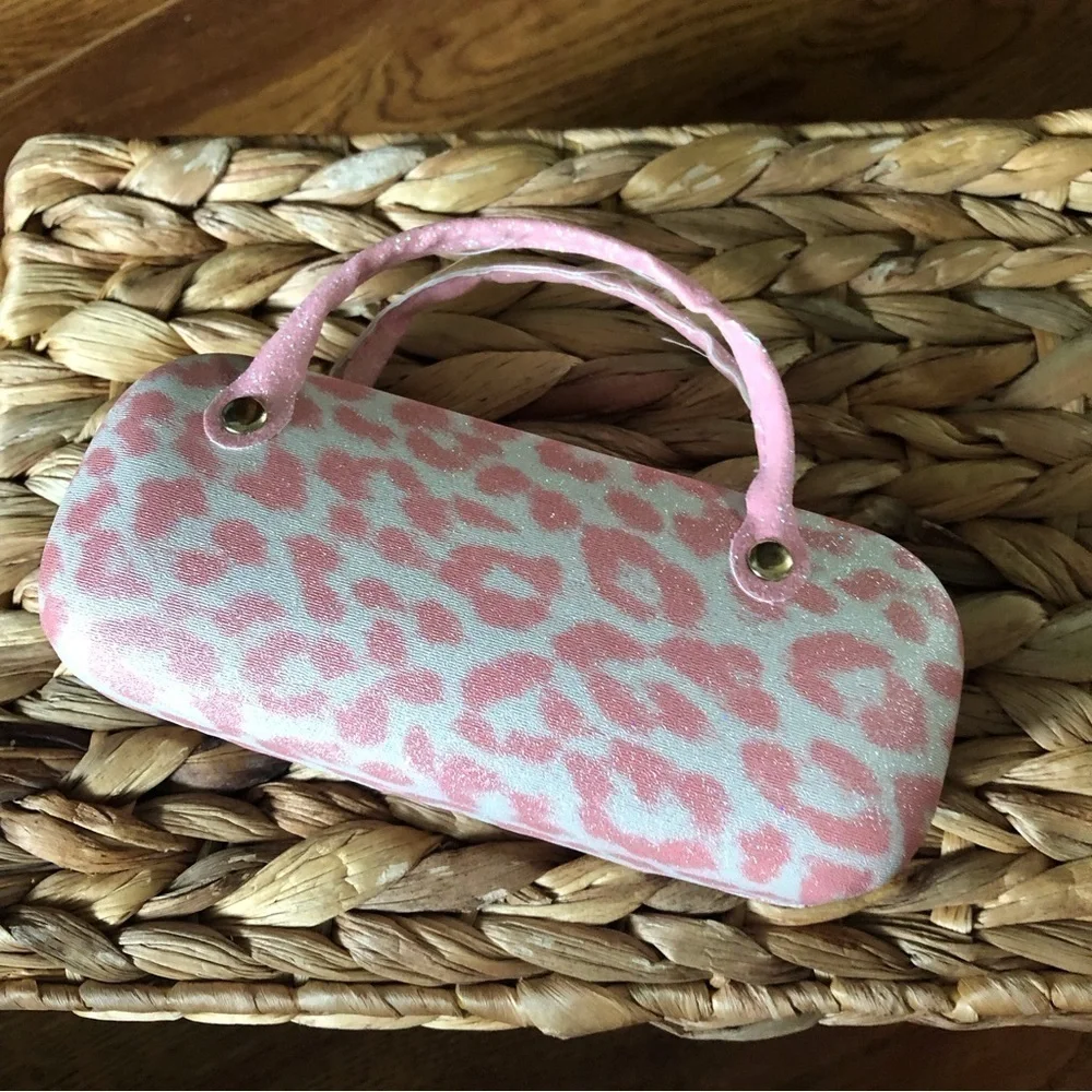 N/A kitty pink